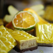 cake_with_lemon_jello
